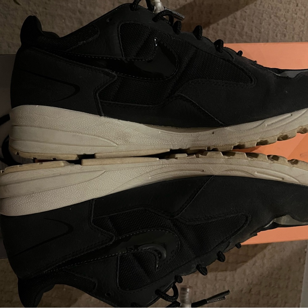nike fog skylon2 sz 9.5